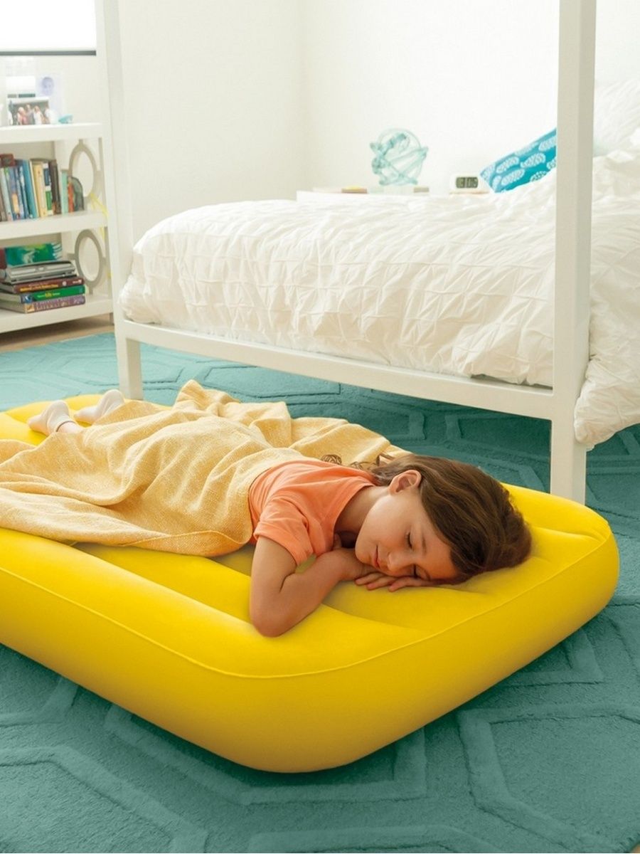 Надувной матрас Intex cozy Kids Airbed