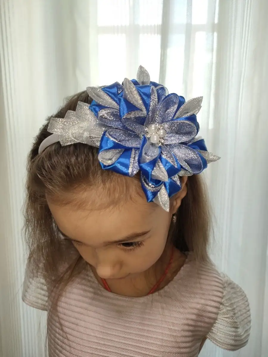 Маленькая Снежинка Канзаши на Заколке / Little Snowflake Hairpin kanzashi. DIY. Hairstyle