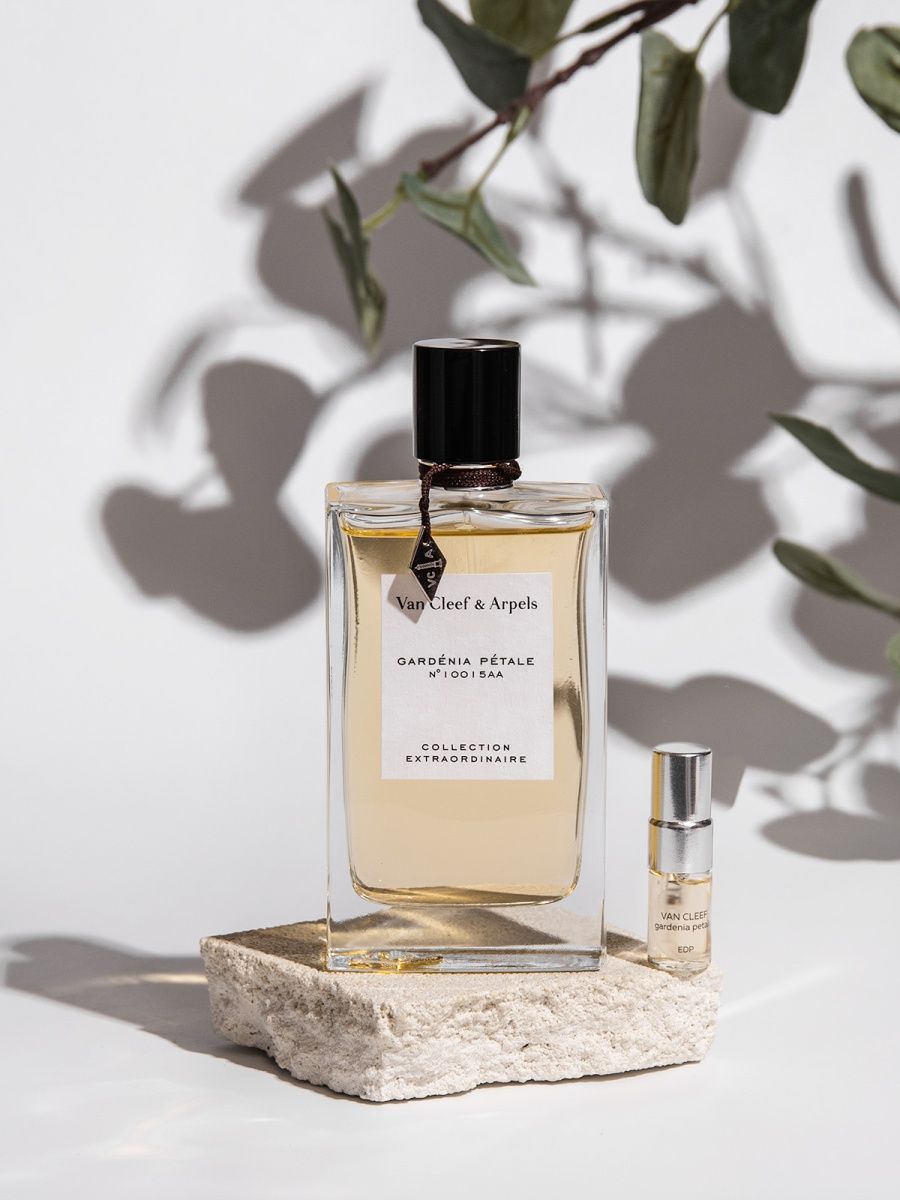 Van cleef gardenia petale